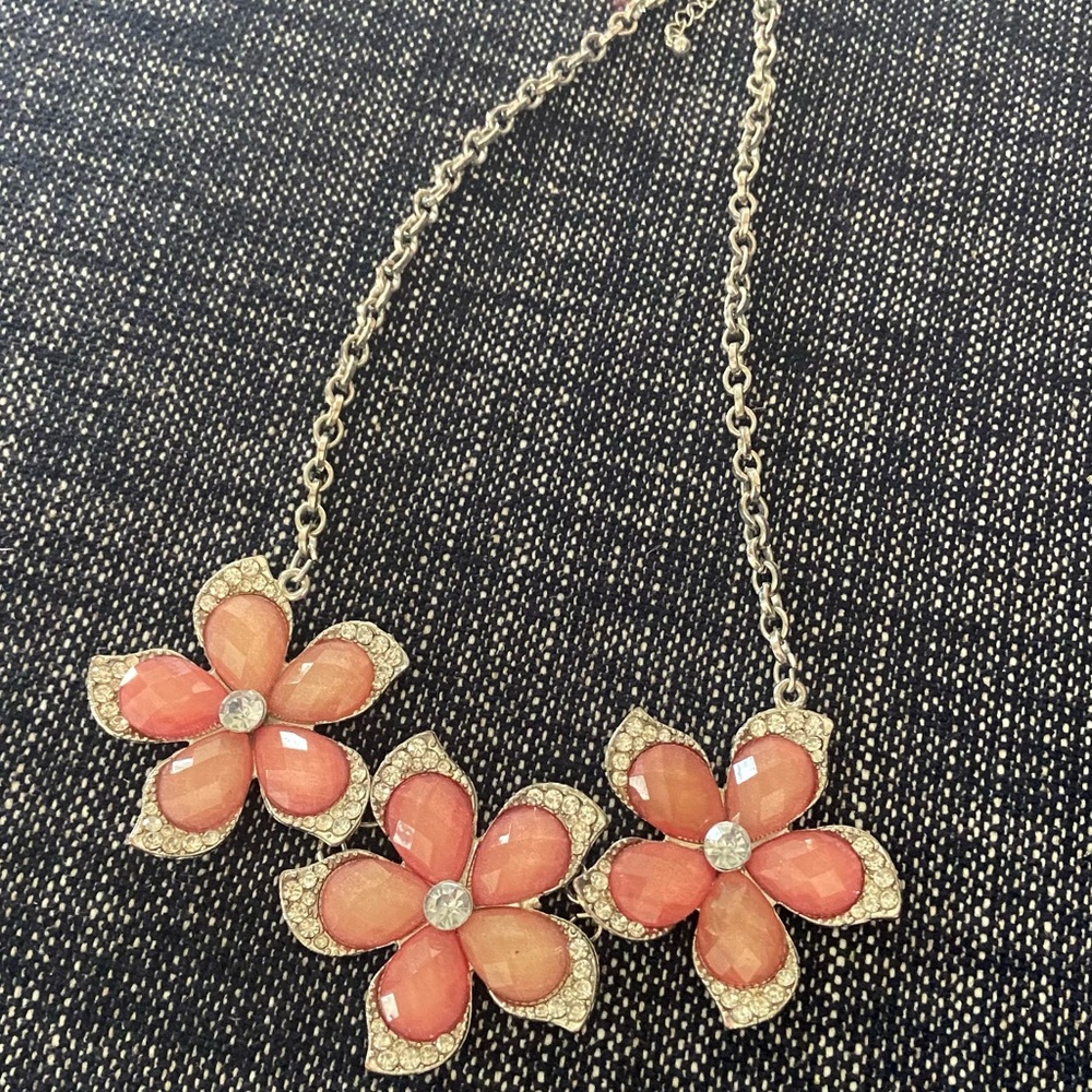 New York and Company Necklace